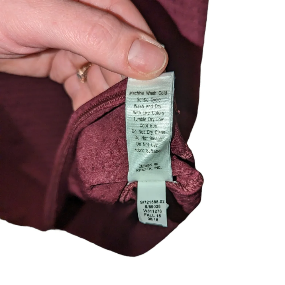 Athleta Women's Mesh Tank Top Racerback Chi Dot Maroon Burgundy Size XL - Picture 8 of 12